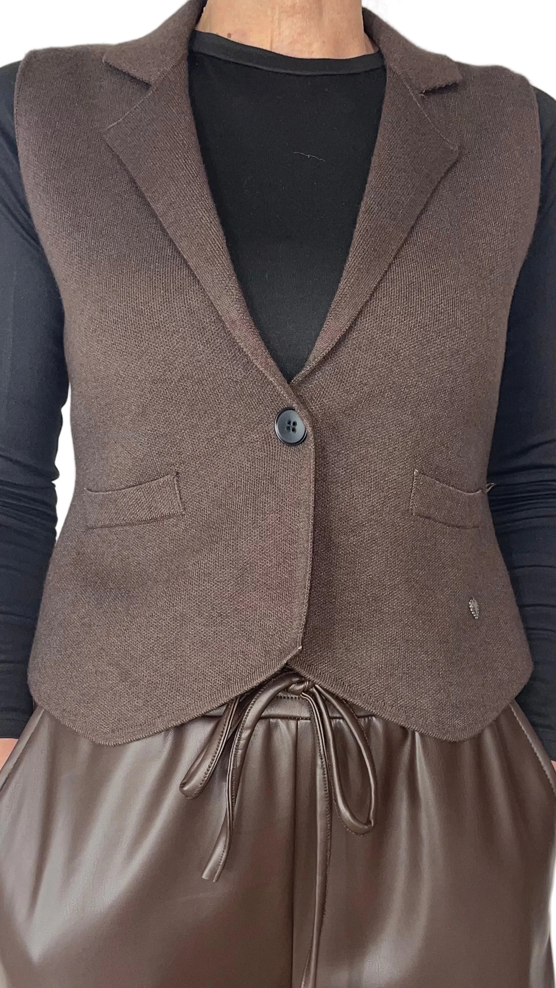 Elegante, taillierte Weste in Braun