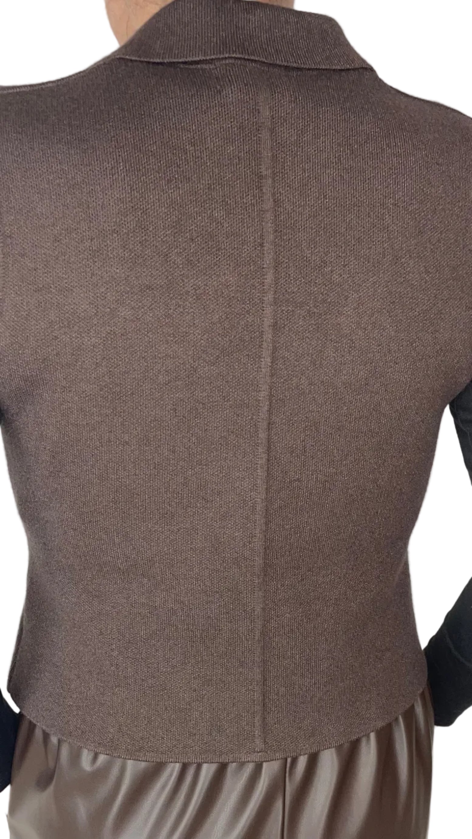 Elegante, taillierte Weste in Braun